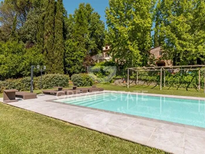 Casa con 6 locali in vendita in Corso Italia, Laterina Pergine Valdarno