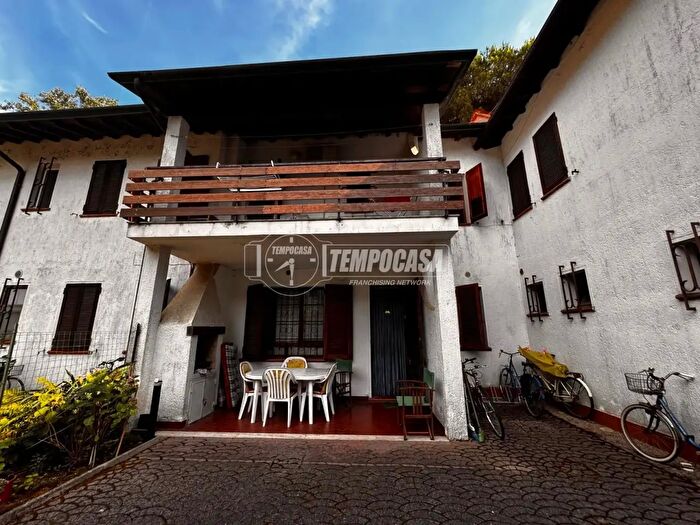 Appartamento quadrilocale in vendita in Via Mascagni Lido di Spina, Comacchio