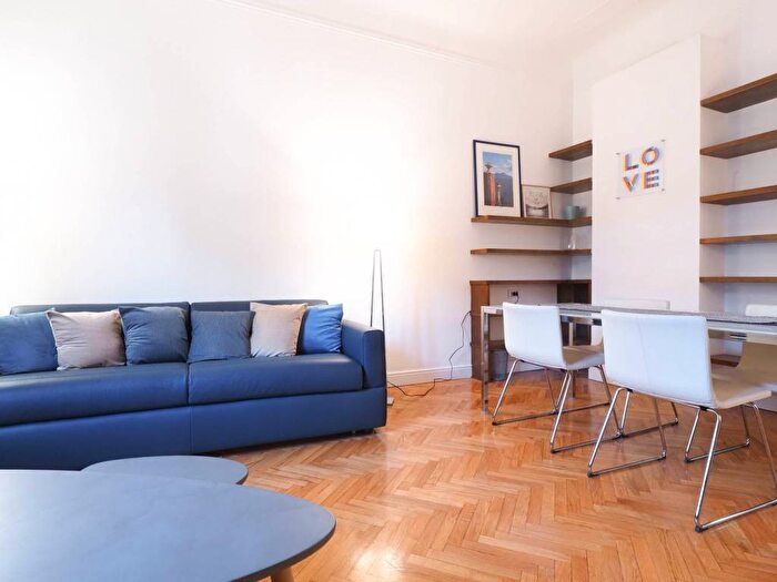Appartamento bilocale in affitto in Via Santa Lucia, Quadronno Crocetta, Milano