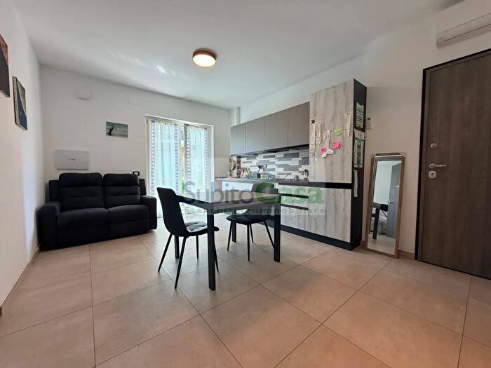 Appartamento trilocale in affitto in Via Pescasseroli, Chieti