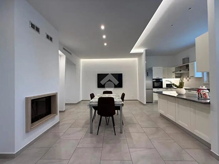 Casa quadrilocale in vendita in Strada Provinciale, Bitonto