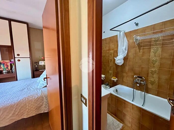 Appartamento trilocale in vendita in Via Buggiano, Roma