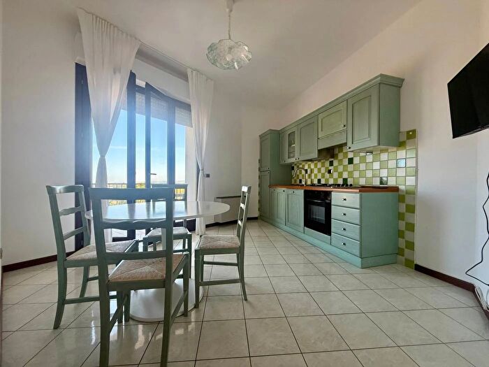 Appartamento trilocale in vendita in Indirizzo Via Ischia, Numana