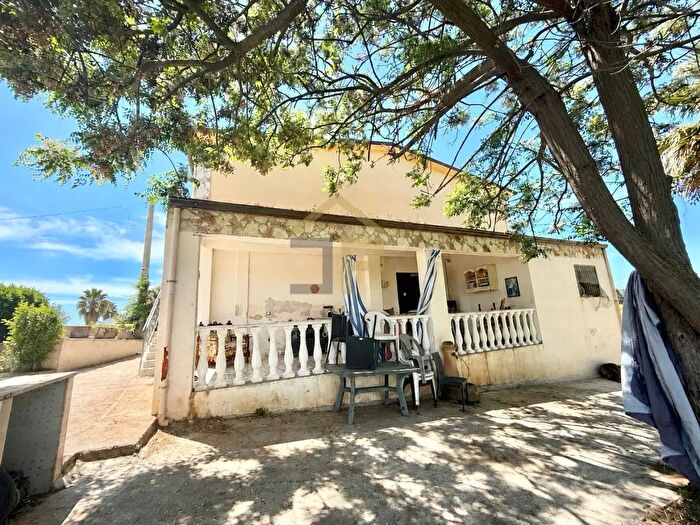 Casa quadrilocale in vendita in Contrada Bosco Falconeria, Partinico