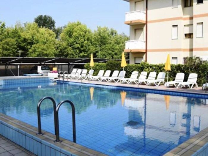 Appartamento trilocale in affitto in Via Don Giovanni Bosco, Pineta, Jesolo