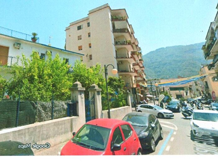 Appartamento con 5 locali in affitto in Strada Tavernola, Centro, Castellammare di Stabia