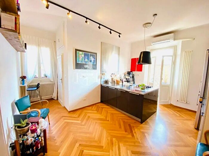 Appartamento trilocale in vendita in Via Nicolo dellArca, Bologna