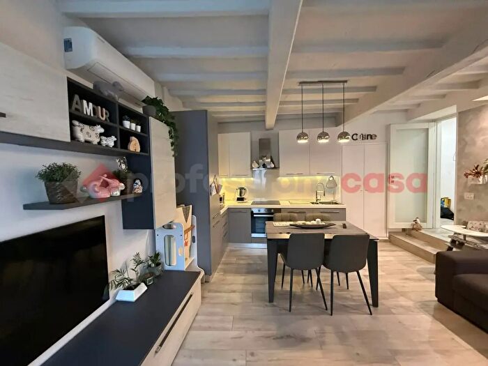 Appartamento quadrilocale in vendita in Via Giacomo Matteotti, Civitella In Val Di Chiana