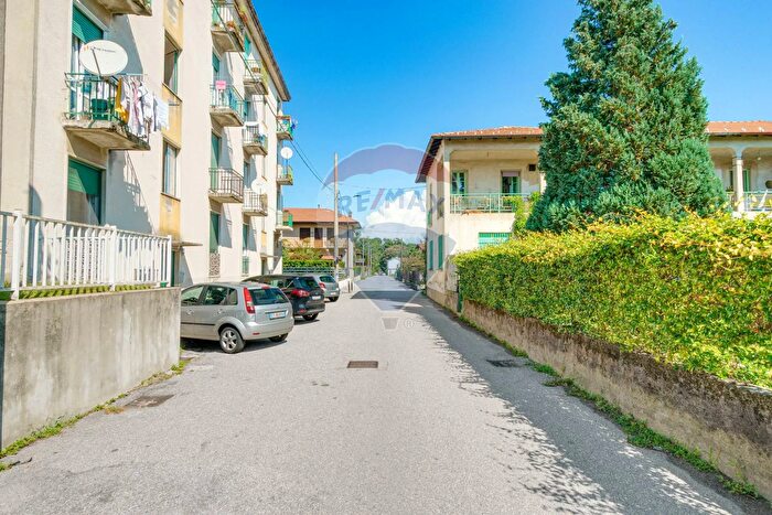 Appartamento bilocale in vendita in Via Mazzini, Arsago Seprio