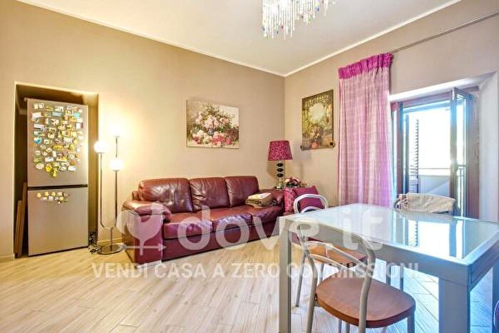 Appartamento trilocale in vendita in Via San Pio da Pietrelcina, Salerno