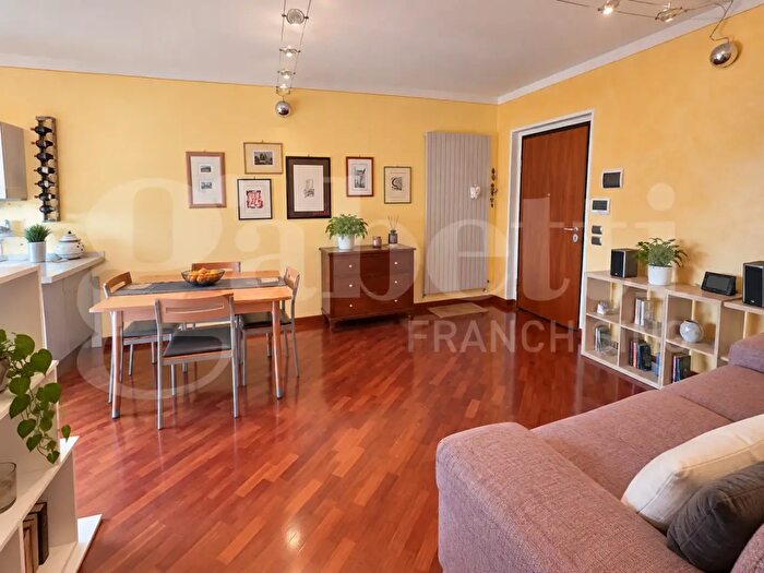Appartamento trilocale in vendita in Via del Volontariato, Bastia Umbra