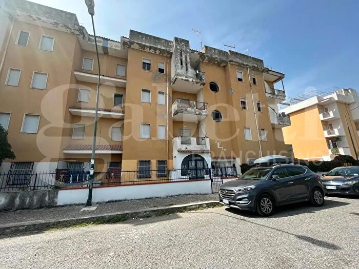 Appartamento trilocale in vendita in Via Campo Volo, Scalea