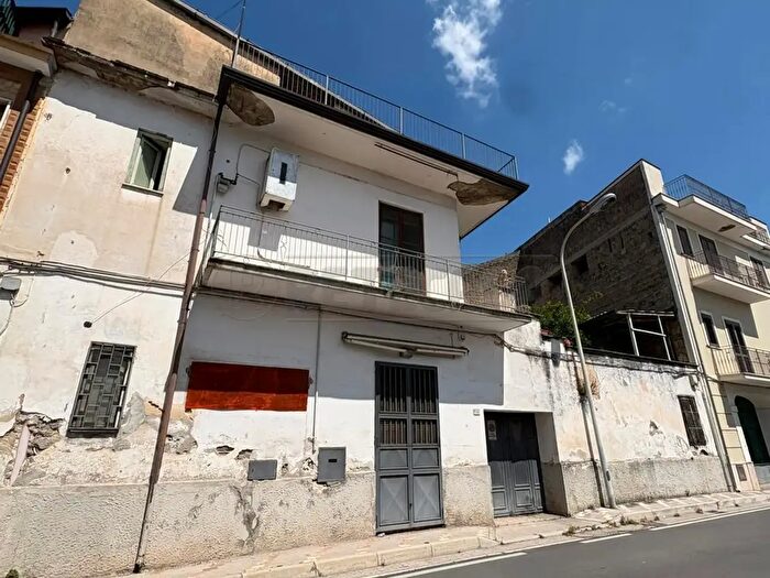 Casa con 10 locali in vendita in Via Giuseppe Verdi, Marcianise