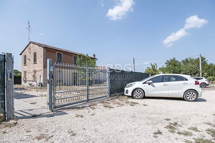 Casa quadrilocale in vendita in Via Pritella, Solarolo