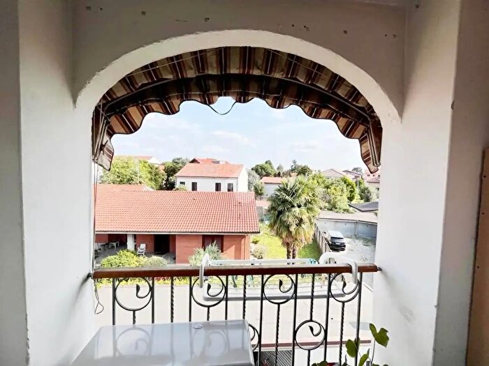 Appartamento trilocale in vendita in Via Carlo Berra, Gerenzano