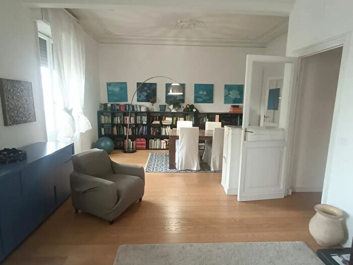 Appartamento con 8 locali in vendita in Via Nizza, Genova