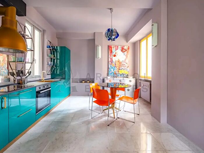 Appartamento bilocale in affitto in Fiori Chiari, Milano