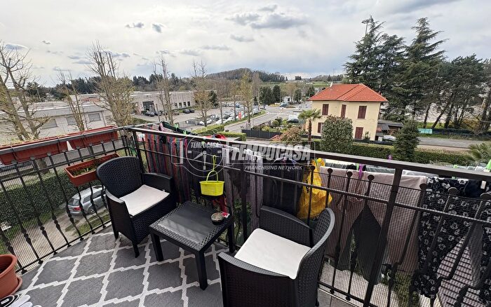 Appartamento trilocale in vendita in Via Risorgimento, Fino Mornasco