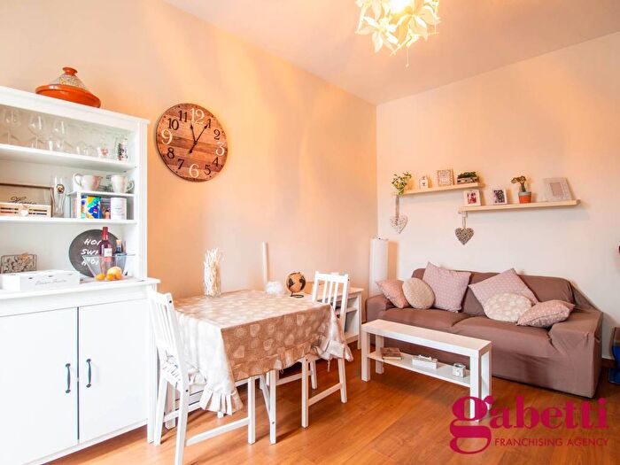 Appartamento bilocale in affitto in Via Monfalcone, Cimiano, Milano