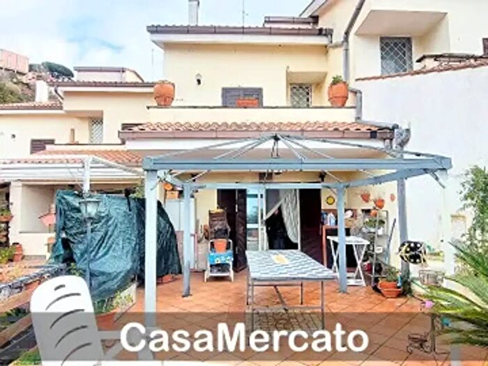 Appartamento con 5 locali in vendita in Via Borgo Valle Vergine Campagna, Rocca Di Papa