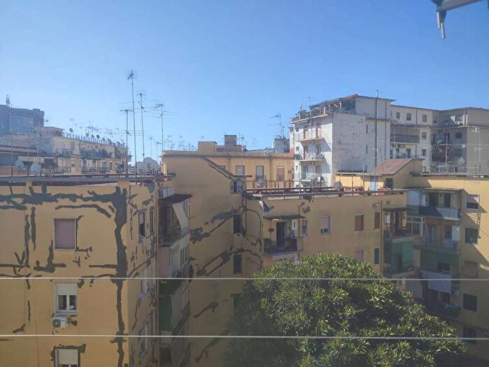 Appartamento bilocale in affitto in Via Generale Francesco Pignatelli, Arenaccia, Napoli