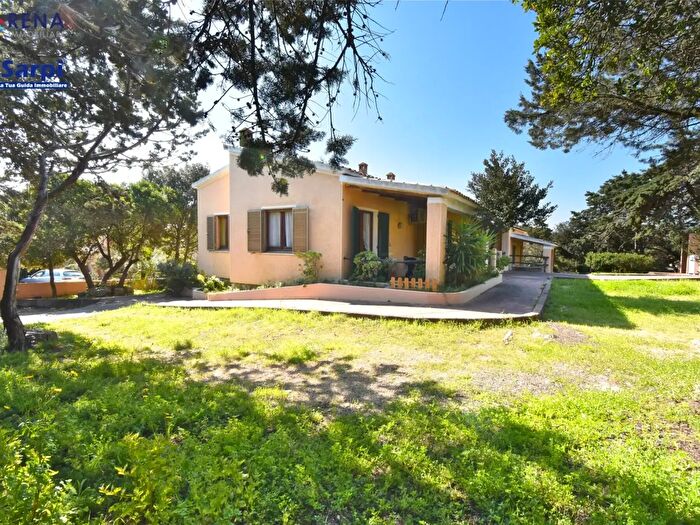 Casa con 6 locali in vendita in Via del Navigatore, Aglientu