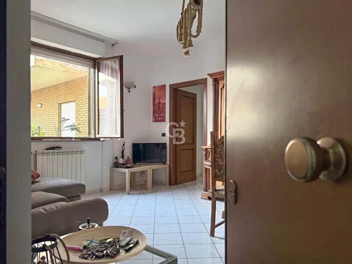 Appartamento trilocale in vendita in Via Angelo Ioppi, Viterbo