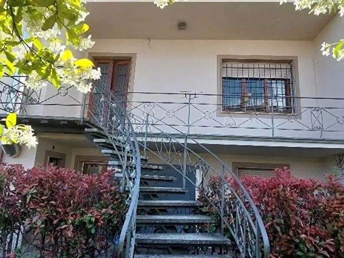 Appartamento con 6 locali in vendita in Pistoia