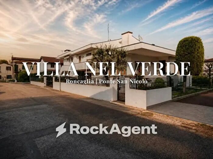 Casa con 6 locali in vendita in Via I Nievo, Ponte San Nicolo'