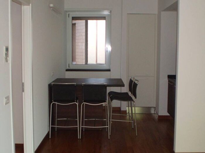 Appartamento quadrilocale in affitto in Via Messina, Cenisio, Milano