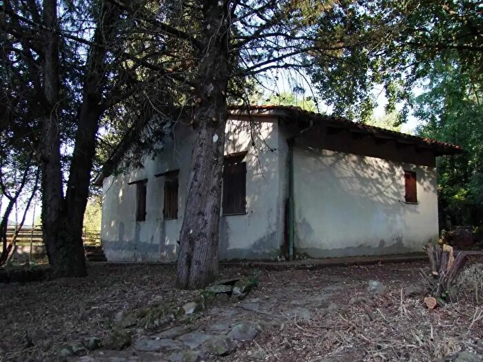 Casa con 5 locali in vendita in Londa