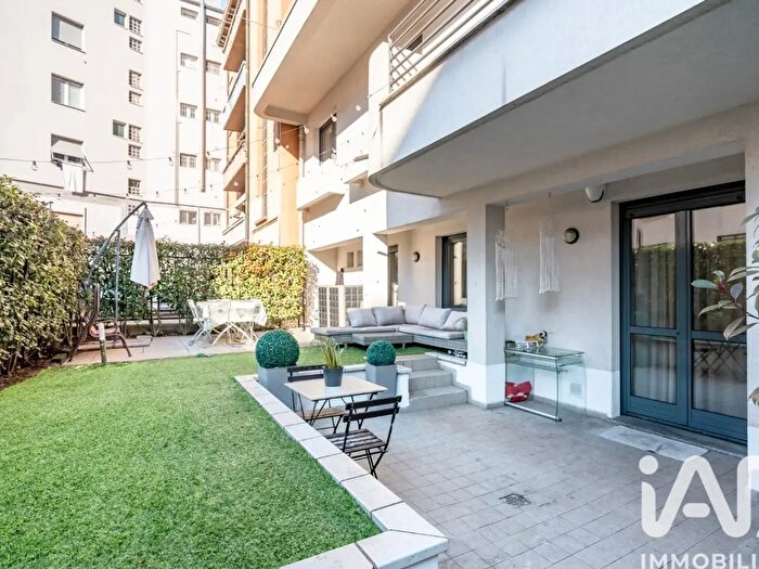 Casa quadrilocale in vendita in Via Maddalena, Mariano Comense