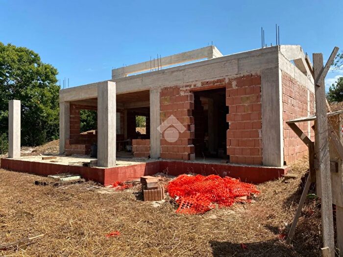 Casa quadrilocale in vendita in Via Tende, Palestrina