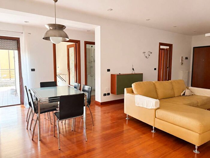 Appartamento quadrilocale in affitto in Via Orazio Mattei, Centro, Avezzano