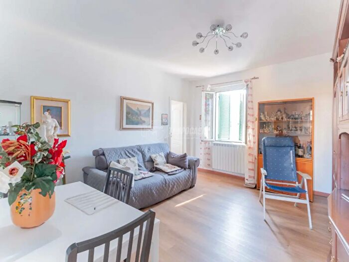 Appartamento con 5 locali in vendita in Via Privata Carlo Montanari, Milano