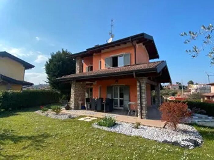 Casa trilocale in affitto in Via Sandro Pertini, Moniga Del Garda