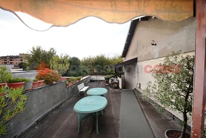 Casa con 6 locali in vendita in Pioltello