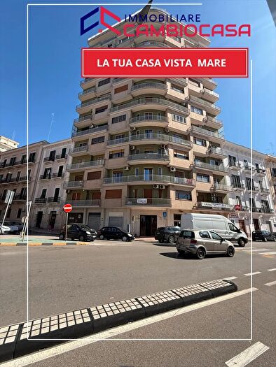 Appartamento con 5 locali in vendita in Via Cavallotti, Taranto