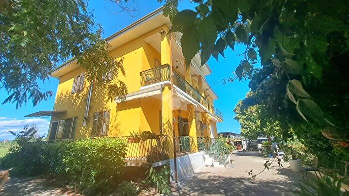 Casa con 13 locali in vendita in Via Torino, Cavaglia