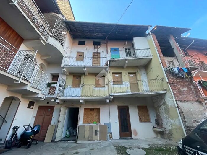 Casa con 6 locali in vendita in Via Monte Rosa, Ghemme