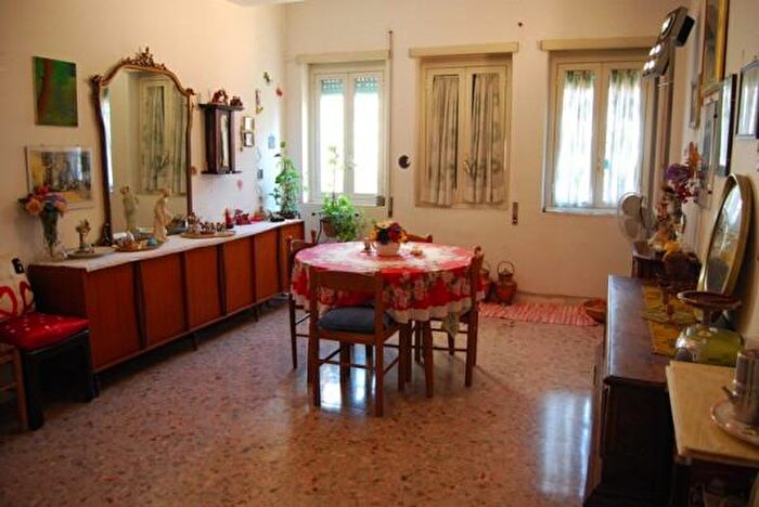 Appartamento quadrilocale in vendita in Piazza della Pace, Ciampino