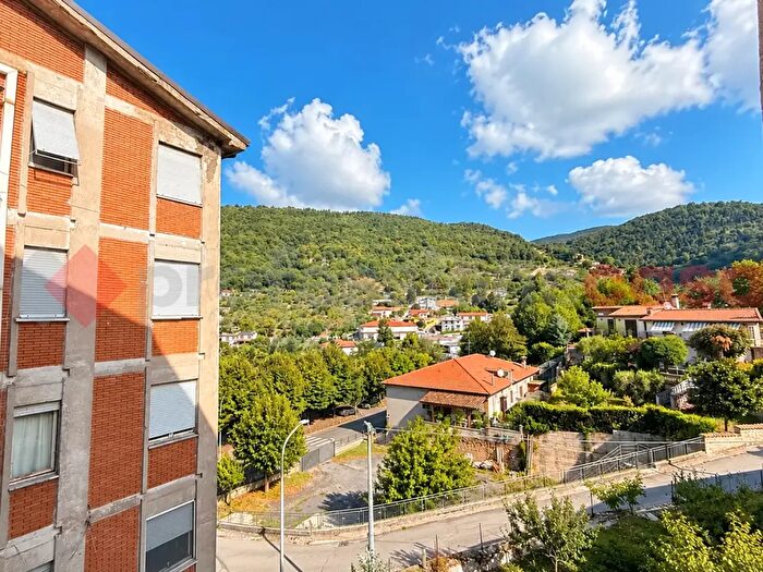 Appartamento quadrilocale in vendita in Via Le Uta, Fiuggi