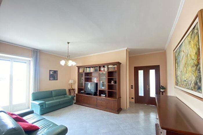 Appartamento in vendita in Via Galluzia Banchette To, Banchette