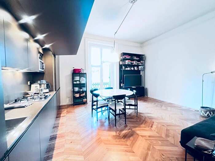 Appartamento trilocale in affitto in Via Goffredo Mameli, Indipendenza, Milano