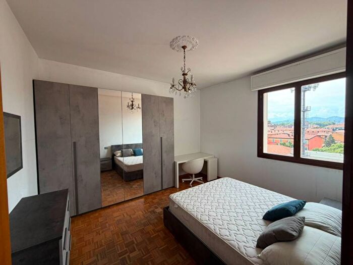 Appartamento quadrilocale in affitto in Via Pellegrino Tibaldi, Bolognina, Bologna