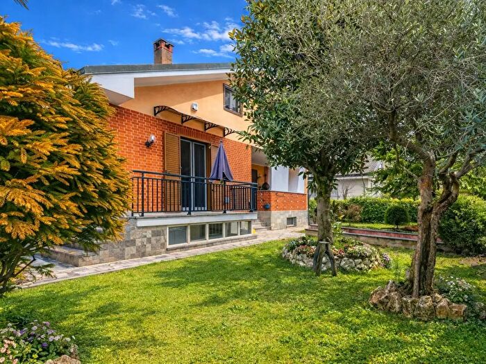 Casa con 8 locali in vendita in Strada Gerbido, Orbassano