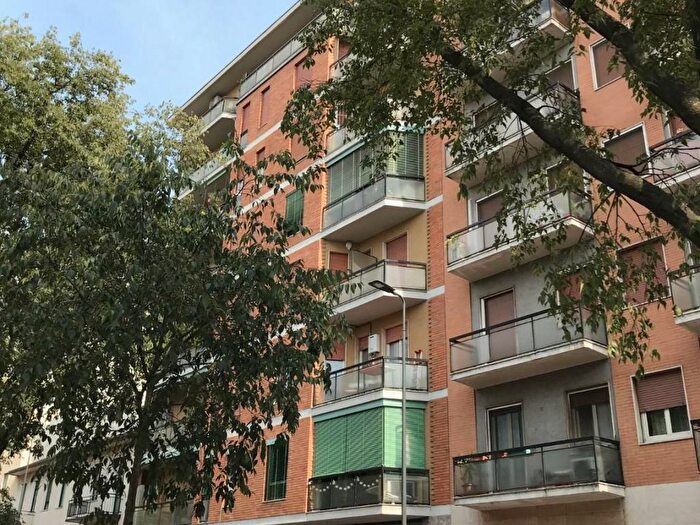 Appartamento bilocale in affitto in Via Ettore Ponti, Barona, Milano