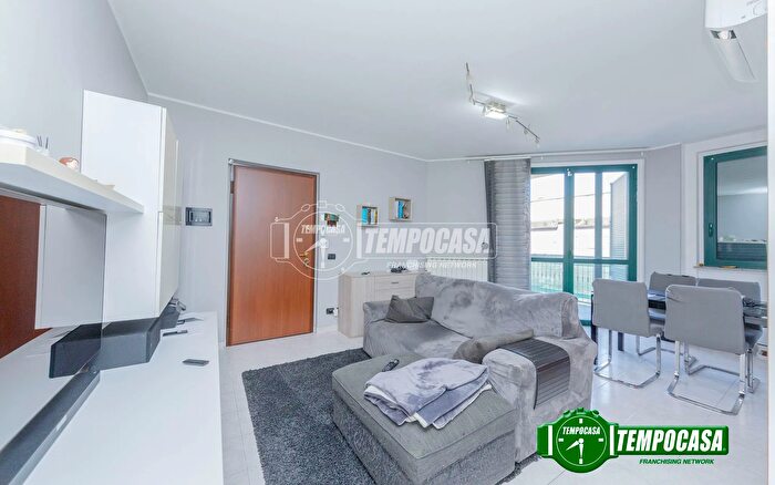 Appartamento bilocale in vendita in Via Po, Motta Visconti