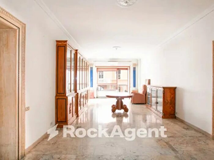 Appartamento trilocale in vendita in Via Panfilo Castaldi, Roma