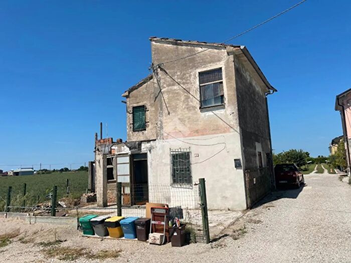 Casa trilocale in vendita in Via Felice Cavallotti, Alfonsine